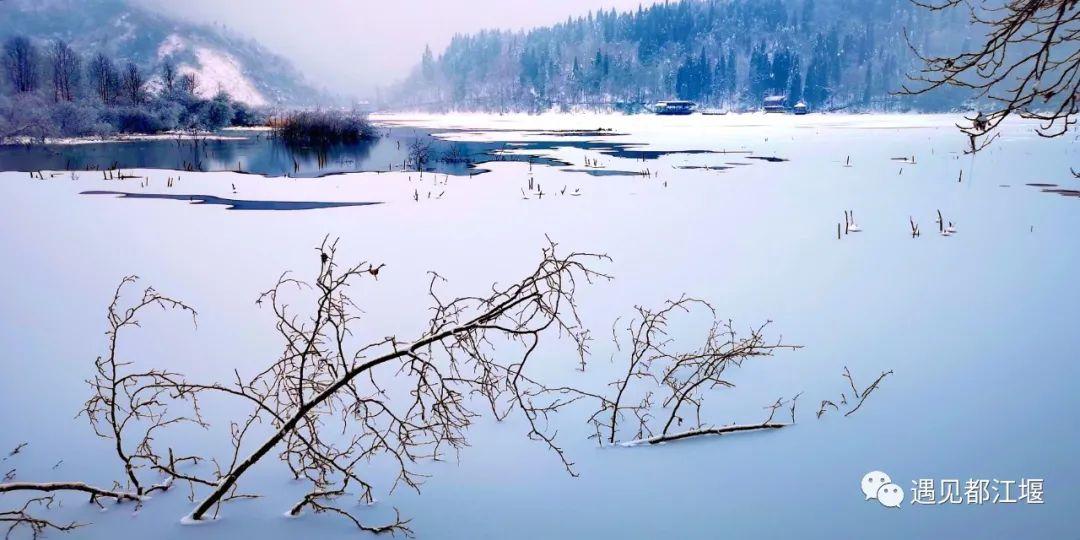 云之秘境手镯在哪买（云赏景 | 都江堰这个秘境里的雪，看一眼便怦然心动~）-第14张图片-拓城游