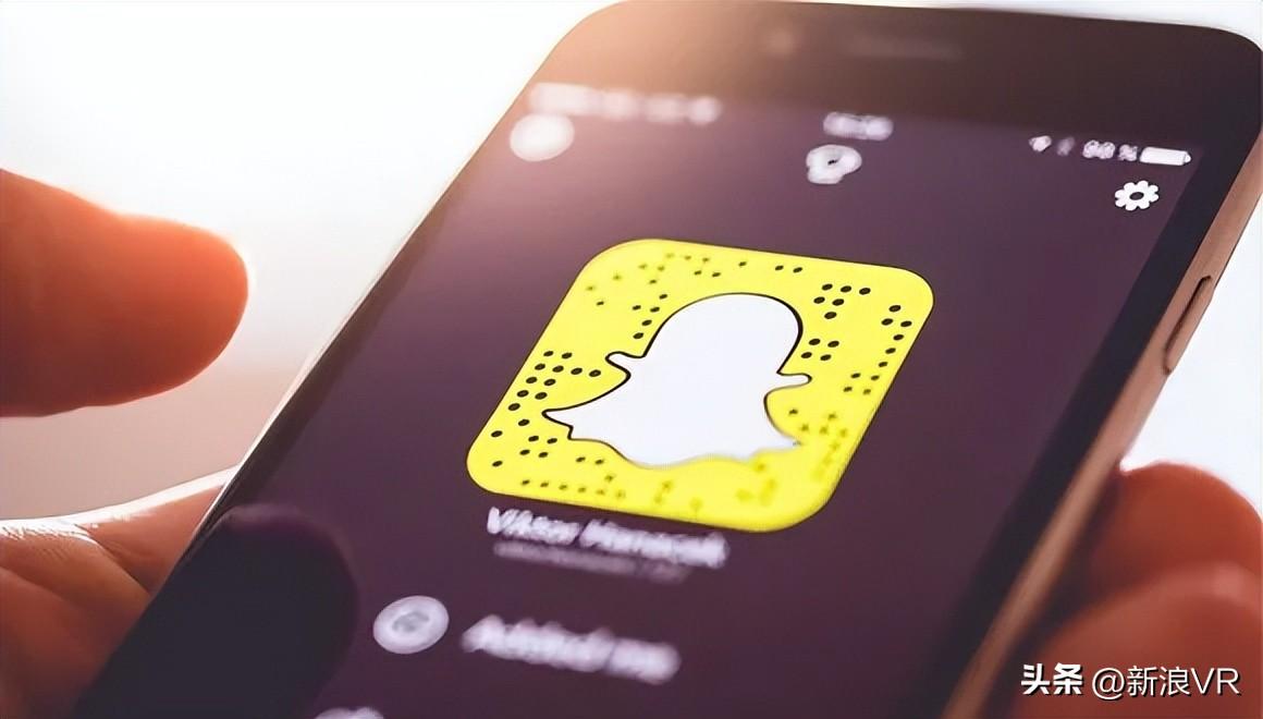 怎么安装snapchat相机（收购、融资大手笔，这家“相机”公司从社交走到了AR）-第3张图片-拓城游