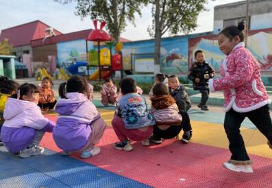 幼儿园如何传承民间游戏（传承民间经典游戏，乐享亲子运动时光）