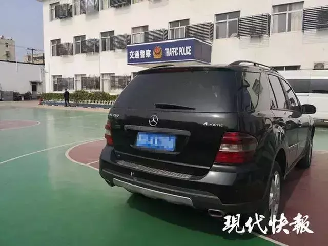 闲鱼上的二手车五六年的奔驰宝马三四万全款这里有什么猫腻？（小伙四万网购奔驰）-第3张图片-拓城游